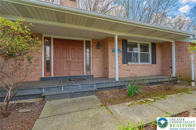 270 Bierys Bridge Road, Bethlehem City, PA 18017