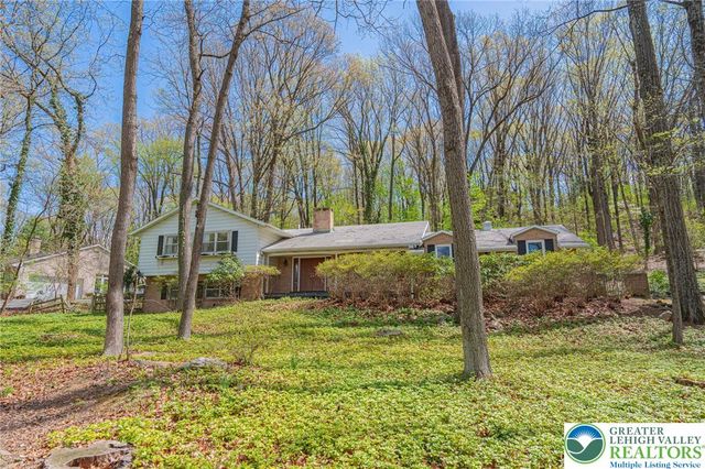270 Bierys Bridge Road, Bethlehem City, PA 18017
