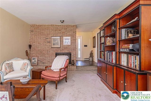 270 Bierys Bridge Road, Bethlehem City, PA 18017