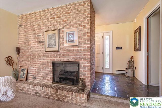 270 Bierys Bridge Road, Bethlehem City, PA 18017