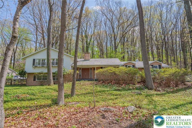 270 Bierys Bridge Road, Bethlehem City, PA 18017