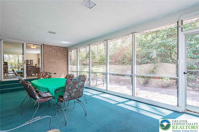 270 Bierys Bridge Road, Bethlehem City, PA 18017