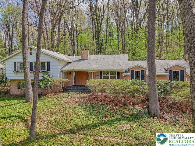 270 Bierys Bridge Road, Bethlehem City, PA 18017