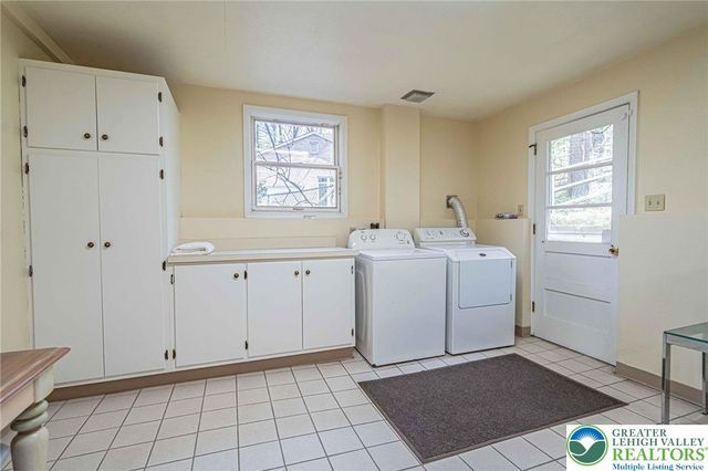 270 Bierys Bridge Road, Bethlehem City, PA 18017