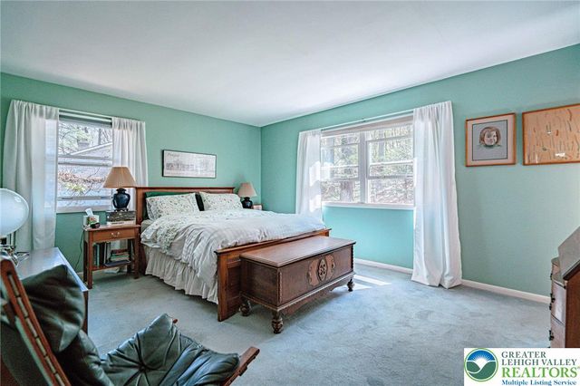 270 Bierys Bridge Road, Bethlehem City, PA 18017