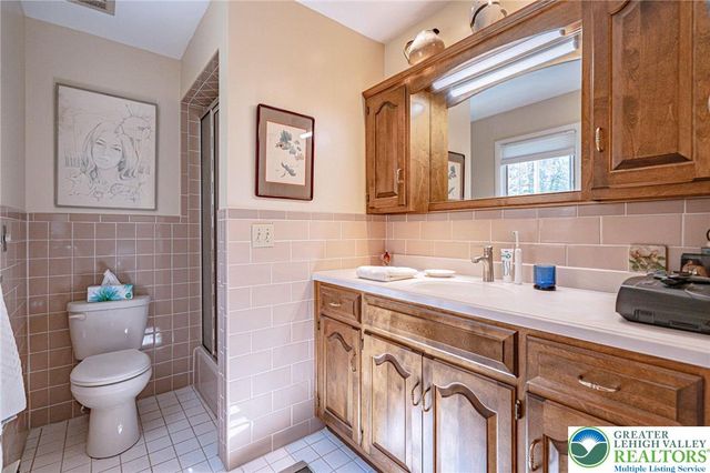 270 Bierys Bridge Road, Bethlehem City, PA 18017