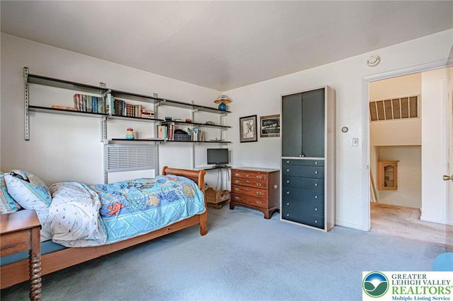 270 Bierys Bridge Road, Bethlehem City, PA 18017