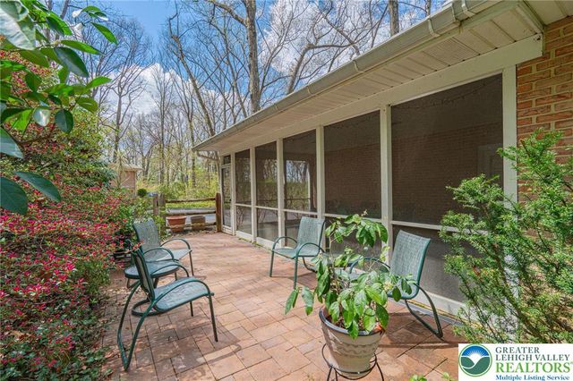 270 Bierys Bridge Road, Bethlehem City, PA 18017