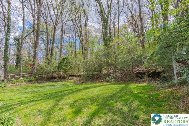 270 Bierys Bridge Road, Bethlehem City, PA 18017