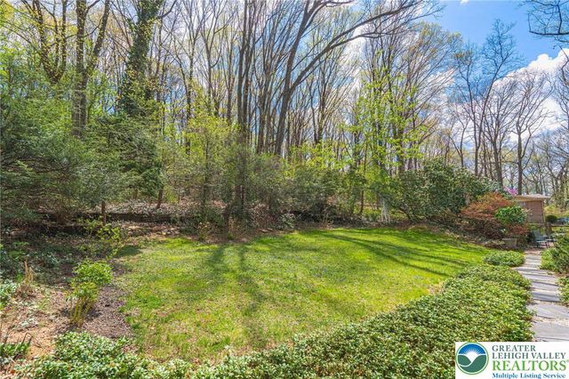270 Bierys Bridge Road, Bethlehem City, PA 18017
