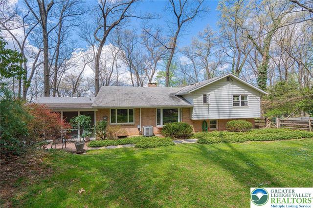 270 Bierys Bridge Road, Bethlehem City, PA 18017