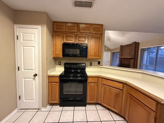 7012 Bernadine Drive, Watauga, TX 76148