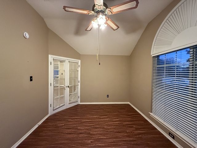 7012 Bernadine Drive, Watauga, TX 76148