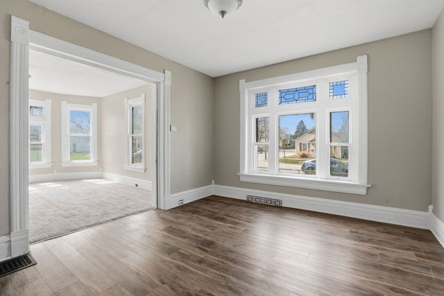 1405 7th Avenue, Rock Island, IL 61201