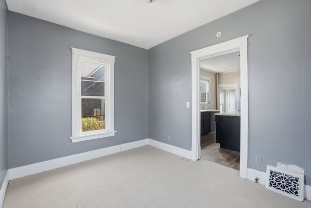 1405 7th Avenue, Rock Island, IL 61201
