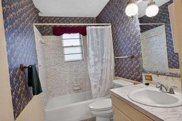 1806 Comet Circle, Bossier City, LA 71112