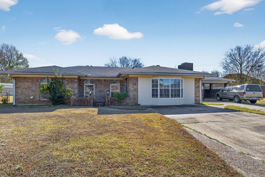 1806 Comet Circle, Bossier City, LA 71112