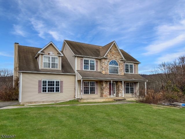 3 Pohat Ct, Franklin Twp., NJ 07882