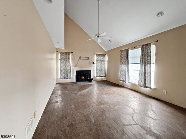 3 Pohat Ct, Franklin Twp., NJ 07882