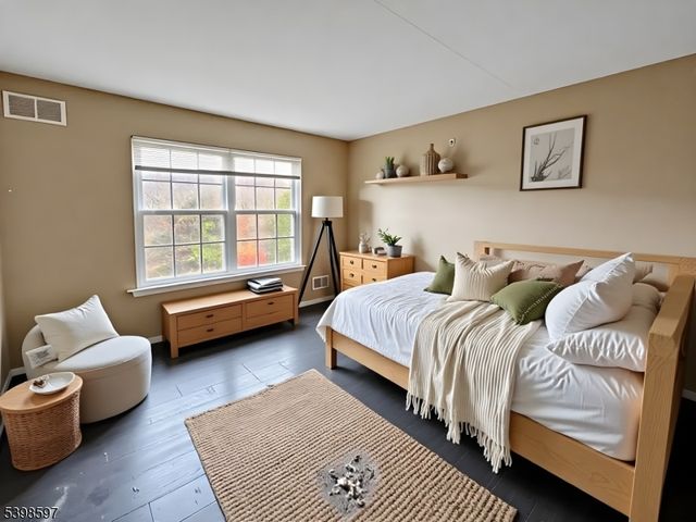 3 Pohat Ct, Franklin Twp., NJ 07882