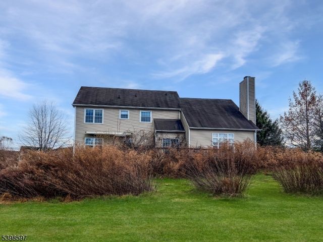 3 Pohat Ct, Franklin Twp., NJ 07882