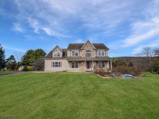 3 Pohat Ct, Franklin Twp., NJ 07882