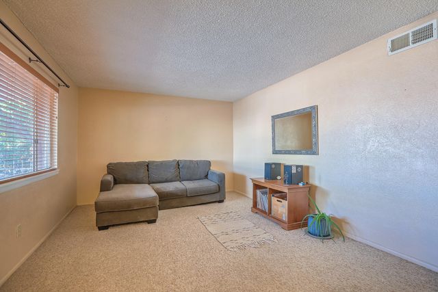 1810 MILLER Circle NW, Albuquerque, NM 87107