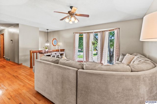 3504 S 154th Street, Omaha, NE 68144