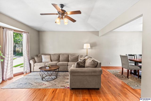 3504 S 154th Street, Omaha, NE 68144
