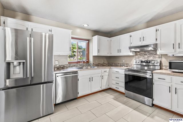 3504 S 154th Street, Omaha, NE 68144