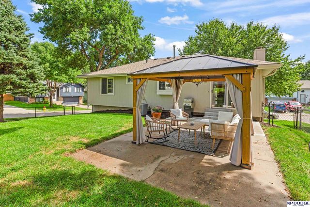 3504 S 154th Street, Omaha, NE 68144