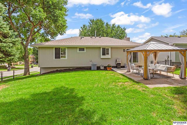 3504 S 154th Street, Omaha, NE 68144