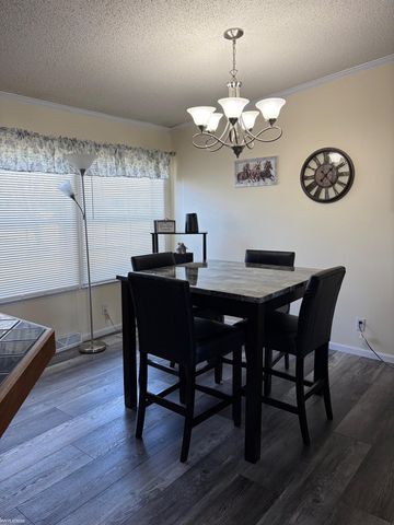 421 Red Pine Drive, Flint, MI 48506