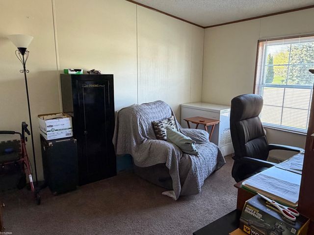 421 Red Pine Drive, Flint, MI 48506