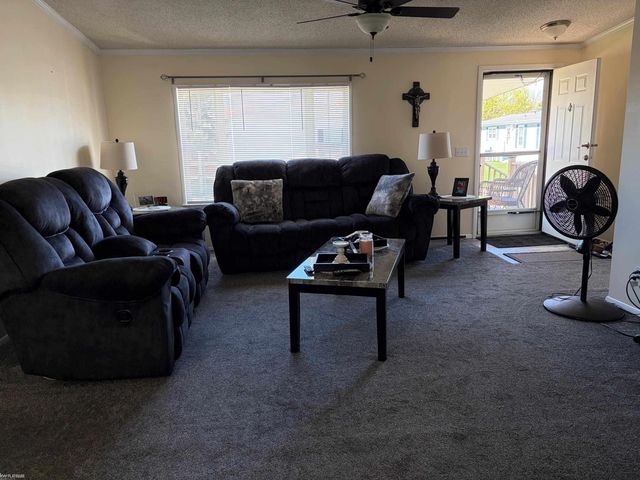 421 Red Pine Drive, Flint, MI 48506