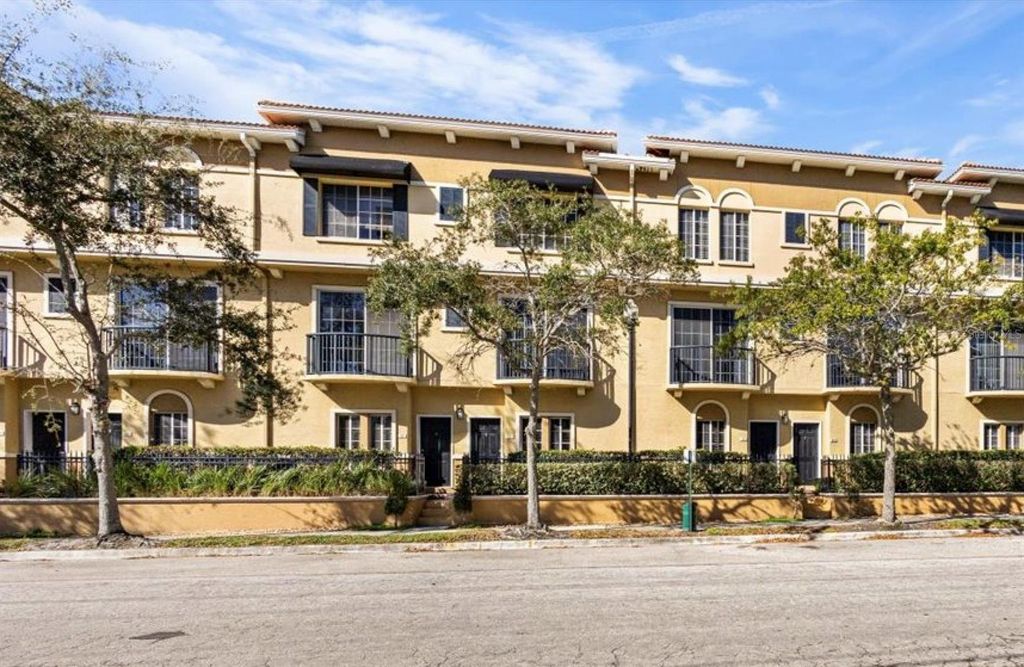 111 S SHERRILL STREET, Tampa, FL 33609