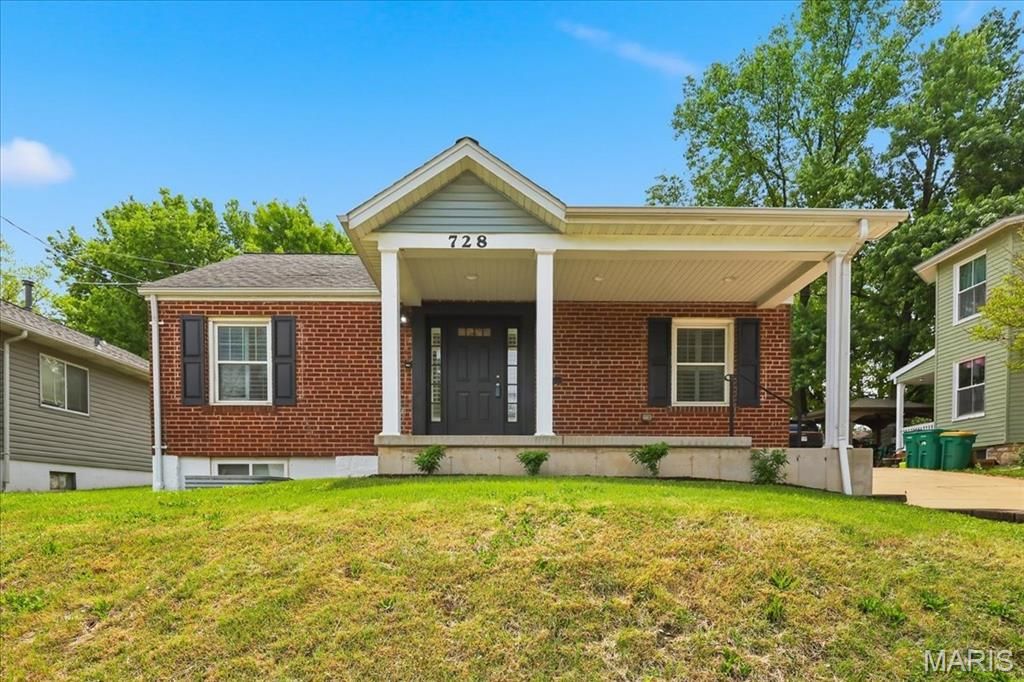 728 Marshall Avenue, St Louis, MO 63119