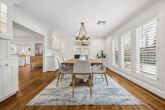 10323 Green Tree Road, Houston, TX 77042