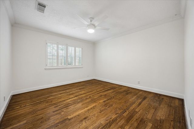 10323 Green Tree Road, Houston, TX 77042