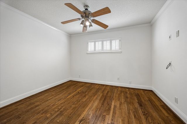 10323 Green Tree Road, Houston, TX 77042