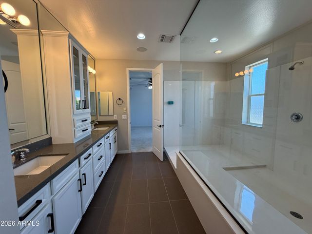 1729 W Myrna Lane, Tempe, AZ 85284