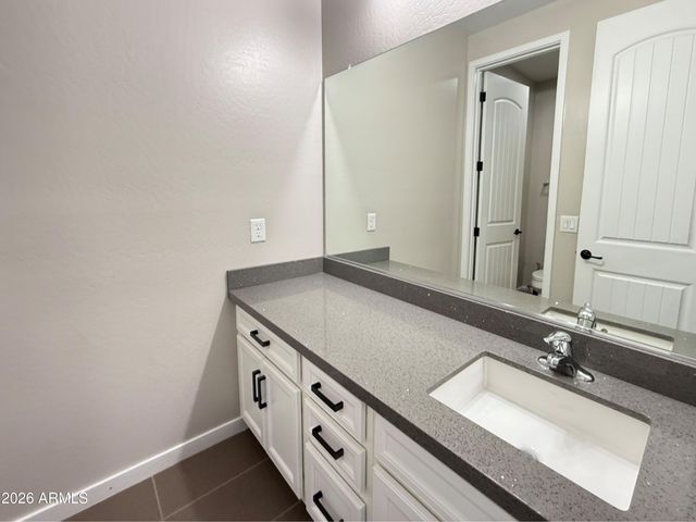 1729 W Myrna Lane, Tempe, AZ 85284