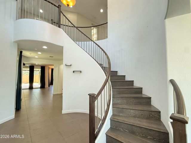 1729 W Myrna Lane, Tempe, AZ 85284