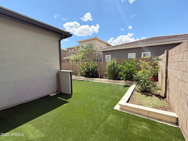 1729 W Myrna Lane, Tempe, AZ 85284