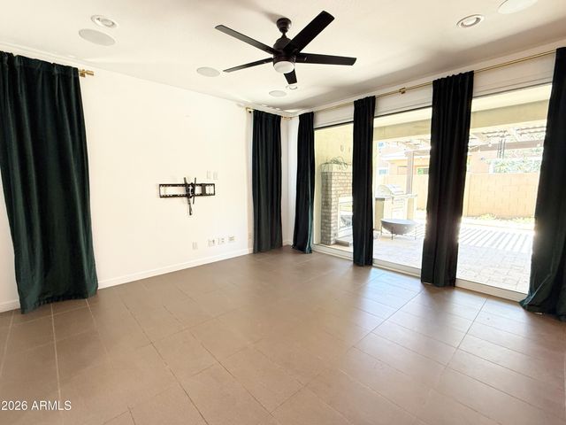 1729 W Myrna Lane, Tempe, AZ 85284