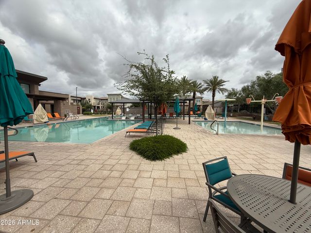 1729 W Myrna Lane, Tempe, AZ 85284