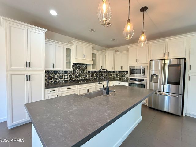 1729 W Myrna Lane, Tempe, AZ 85284