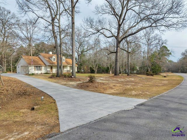 174 Majestic Oak Circle, Byron, GA 31008