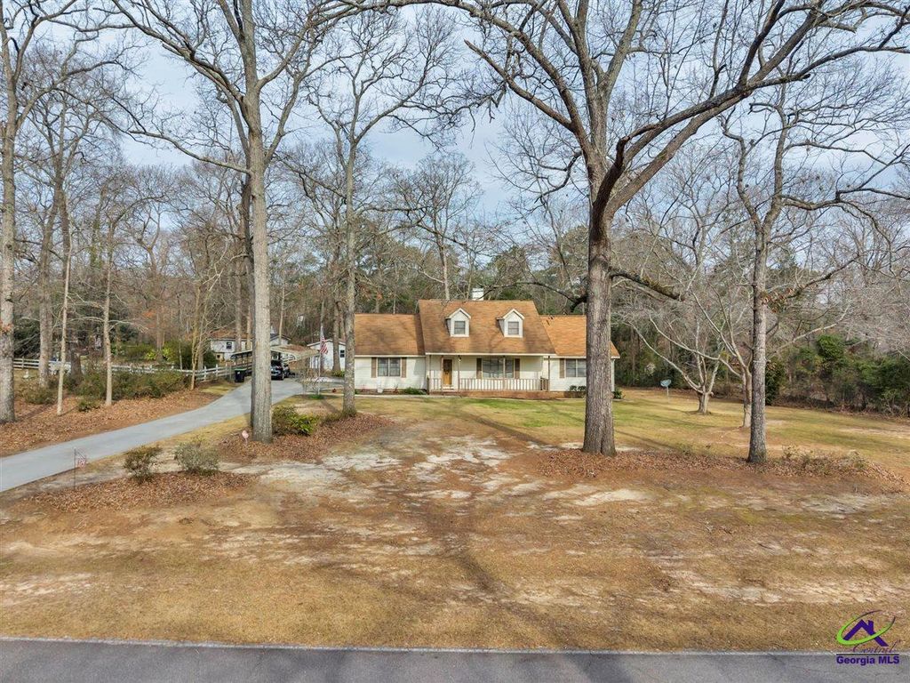 174 Majestic Oak Circle, Byron, GA 31008