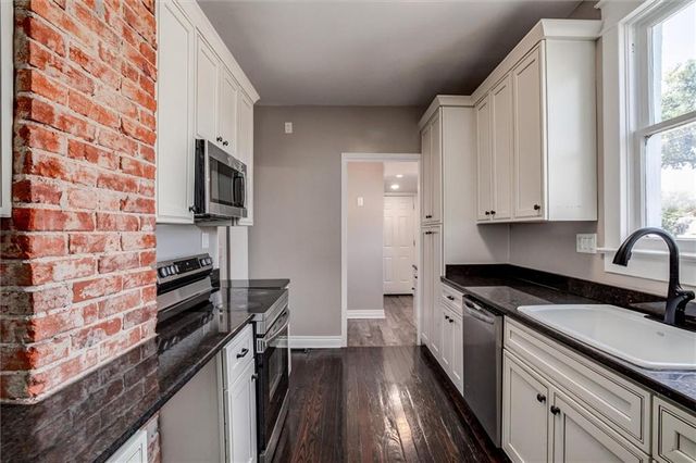 3300 Holmes Street, Kansas City, MO 64109